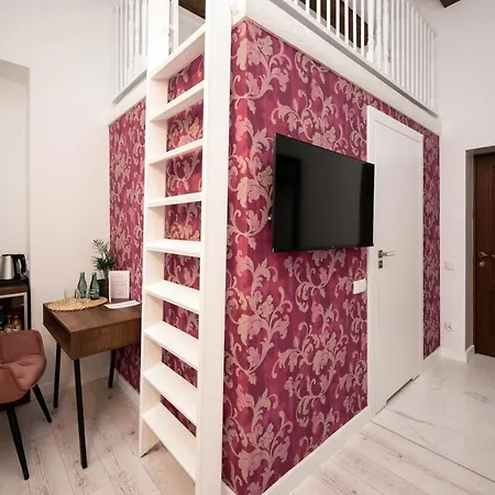 Hive Family House-2